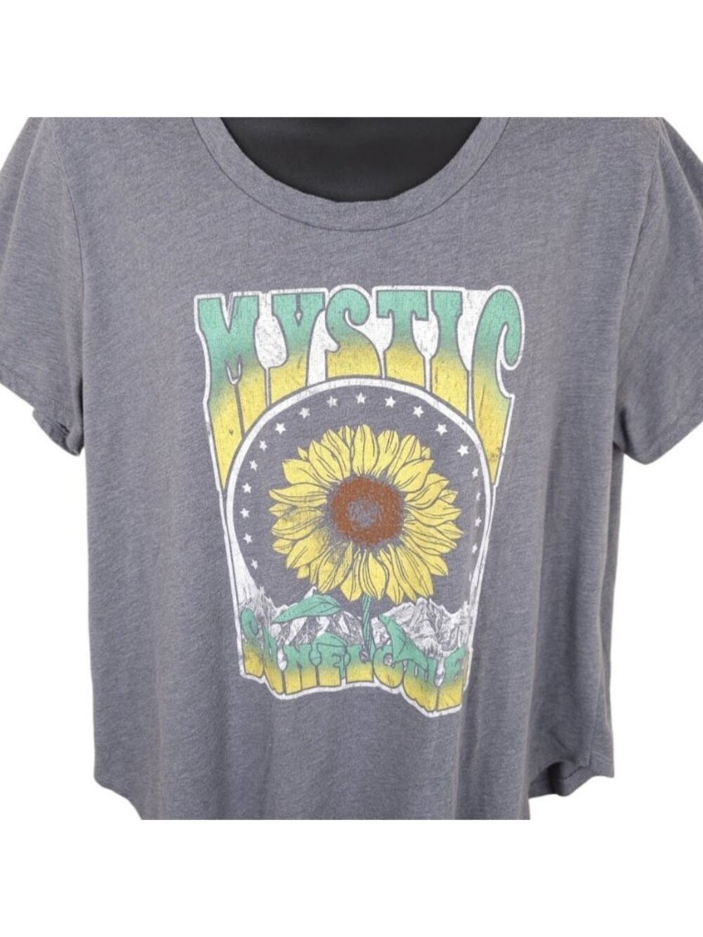 Mystic Sunflower T Shirt Womens Size 2XL Gray Flowers Floral